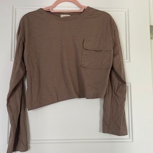 Long sleeve crop